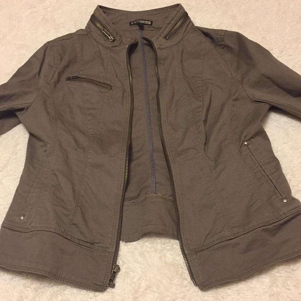 HOT!!! 🔥Express blazer jacket. Size 6🔥